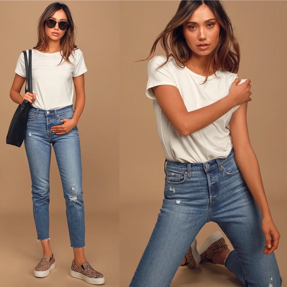 Levi’s Wedgie Icon High Rise Jeans - Picture 1 of 9